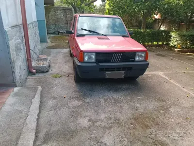 Usata Fiat Panda 45 CV (33 kW) 1989 Rosso Berlina
