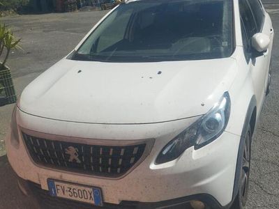 Usata Peugeot 2008 92 CV (67 kW) 2019 Bianco SUV