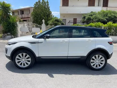 Usata Land Rover Range Rover evoque SE 150 CV (110 kW) 2017 Bianco SUV