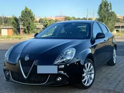 Usata Alfa Romeo Giulietta 120 CV (88 kW) 2020 Nero Utilitaria