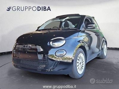 Usata Fiat 500e 69 kW (95 CV) 2024 Nero Cabrio
