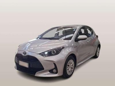 Usata Toyota Yaris Business Edition 116 CV (85 kW) 2021 Grigio metallizzato Utilitaria
