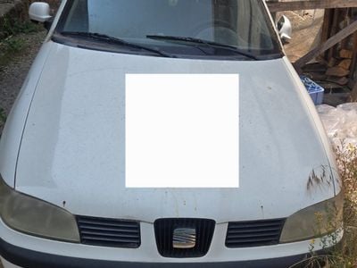 Usata Seat Cordoba 90 CV (66 kW) 2002 Bianco Station wagon