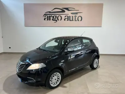 Usata Lancia Ypsilon Gold 80 CV (58 kW) 2013 Nero Utilitaria