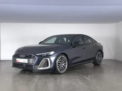 Usata Audi A5 S-Line 204 CV (150 kW) 2025 Blu firmamento metallizzato Berlina