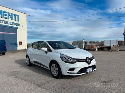 Usata Renault Clio IV Business 75 CV (55 kW) 2019 Bianco Berlina
