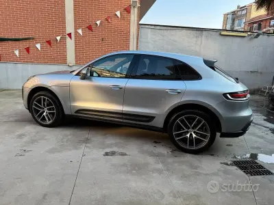Usata Porsche Macan 265 CV (194 kW) 2022 Argento SUV