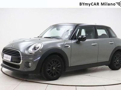 Usata Mini Cooper D Business 116 CV (85 kW) 2017 Nero Utilitaria