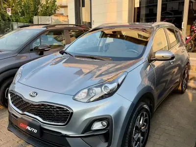 Usata Kia Sportage Style 136 CV (100 kW) 2021 Grigio SUV