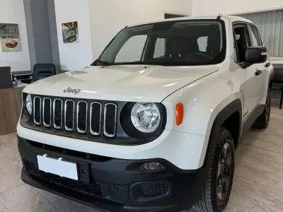 Usata Jeep Renegade Sport 120 CV (88 kW) 2017 Bianco SUV