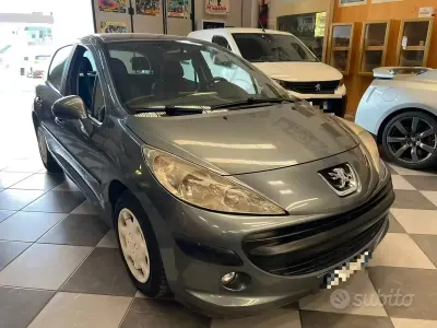 Usata Peugeot 207 68 CV (50 kW) 2009 Grigio Berlina