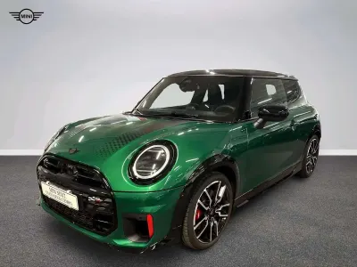 Nuova Mini John Cooper Works 231 CV (169 kW) 2025 Verde Utilitaria