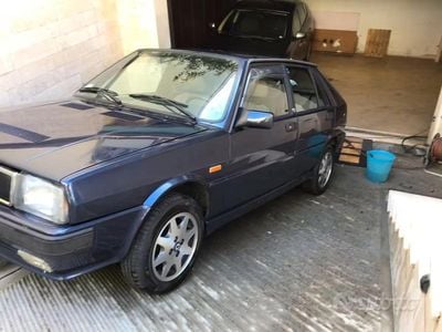 Usata Lancia Delta 90 CV (66 kW) 1992 Blu Utilitaria