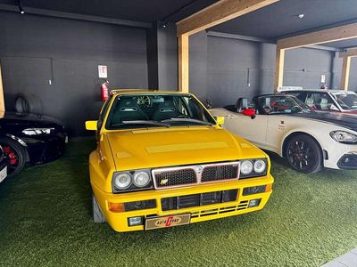 Usata Lancia Delta 211 CV (155 kW) 1993 Giallo ginestra Utilitaria