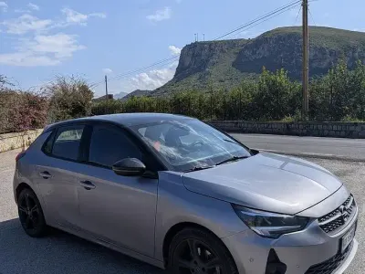 Usata Opel Corsa GS Line 102 CV (75 kW) 2022 Grigio Utilitaria