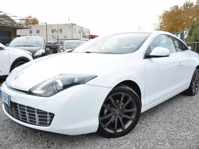 Usata Renault Laguna Coupé Intens 110 CV (80 kW) 2014 Bianco Coupé
