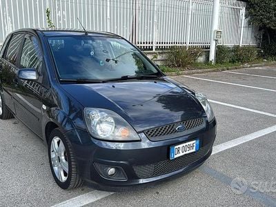 Usata Ford Fiesta 2008 Blu Berlina