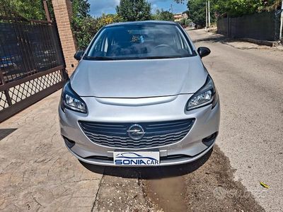 Usata Opel Corsa 69 CV (50 kW) 2016 Argento Berlina