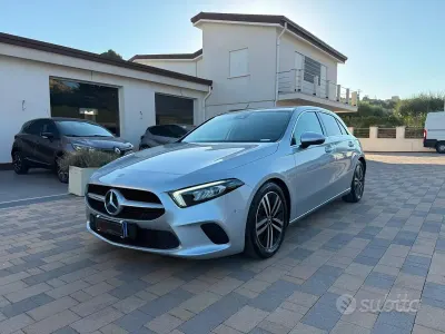 Usata Mercedes A200 150 CV (110 kW) 2021 Grigio Berlina