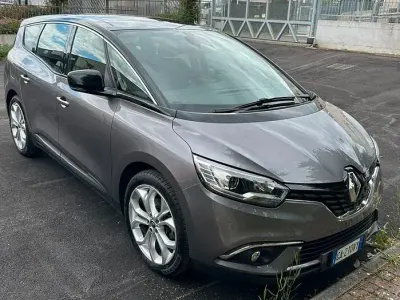 Usata Renault Grand Scénic IV 120 CV (88 kW) 2020 Grigio Monovolume