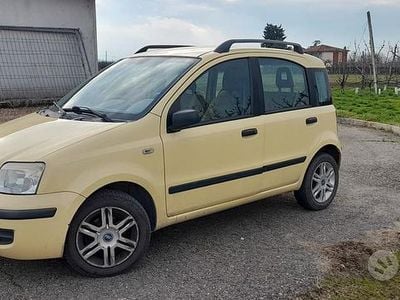 Usata Fiat Panda 60 CV (44 kW) 2005 Giallo Utilitaria