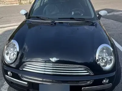 Usata Mini ONE 90 CV (66 kW) 2003 Nero Utilitaria