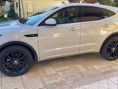 Grigio Usata 2019 Jaguar E-Pace R SUV | 22.300 € (Ottimo prezzo)