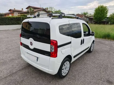 Usata Fiat Qubo Trekking 95 CV (69 kW) 2016 Bianco Monovolume