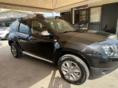 Usata Dacia Duster Prestige 109 CV (80 kW) 2015 Nero SUV