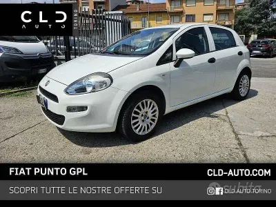 Usata Fiat Punto 69 CV (50 kW) 2015 Bianco Utilitaria