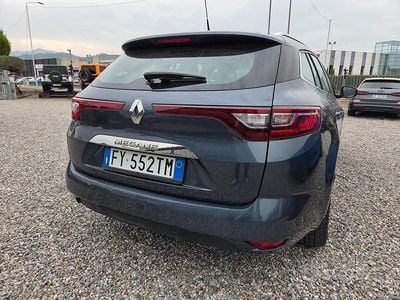 Usata Renault Mégane GrandTour 95 CV (69 kW) 2019 Blu Station wagon