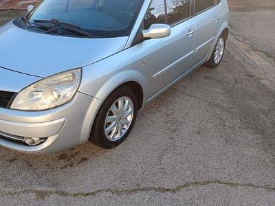 Usata Renault Scénic II Dynamique 106 CV (77 kW) 2007 Grigio Monovolume