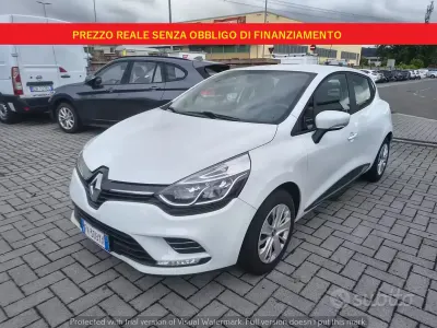 Second-hand Renault Clio IV 90 CP (66 kW) 2019 Alb Berlinǎ
