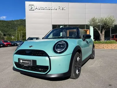 Usata Mini Cooper Cabriolet Classic 163 CV (119 kW) 2025 Verde Cabrio