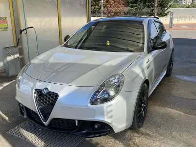 Usata Alfa Romeo Giulietta 120 CV (88 kW) 2015 Grigio Utilitaria