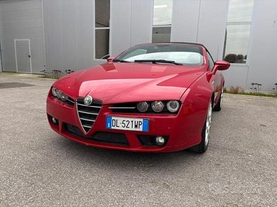Usata Alfa Romeo Spider 210 CV (154 kW) 2007 Rosso Cabrio