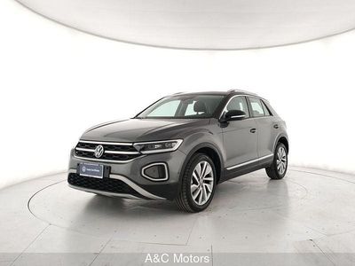 Usata VW T-Roc Style 110 CV (80 kW) 2023 Grigio SUV
