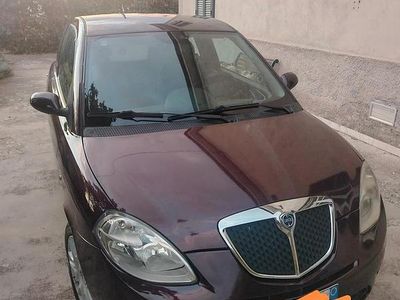 Usata Lancia Ypsilon 90 CV (66 kW) 2008 Rosso Utilitaria