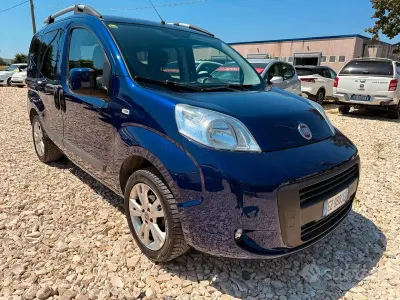 Usata Fiat Qubo Dynamic 70 CV (51 kW) 2015 Blu Monovolume