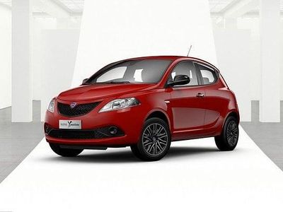 Usata Lancia Ypsilon Gold 69 CV (50 kW) 2020 Rosso Utilitaria
