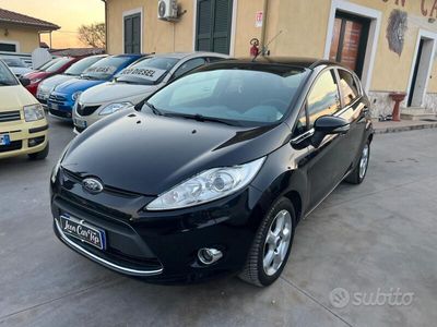 usata Ford Fiesta 1.4 TDCi 5p. Anno 2011 adatta a neopat