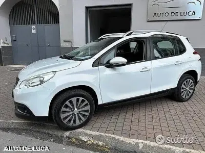 Usata Peugeot 2008 92 CV (67 kW) 2016 Nero SUV