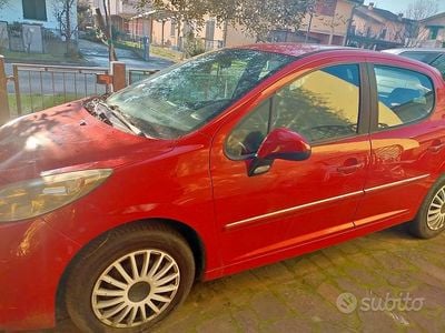 Usata Peugeot 207 Access 68 CV (50 kW) 2011 Rosso Berlina