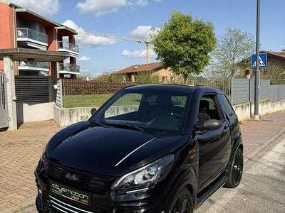 Begagnad Ligier JS50 2021 Svart Halvkombi