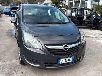 Usata Opel Meriva 95 CV (69 kW) 2015 Grigio Monovolume