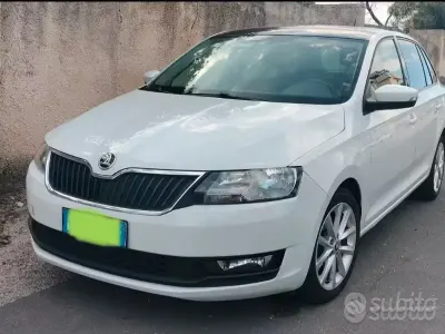 Usata Skoda Rapid 122 CV (89 kW) 2018 Bianco Utilitaria