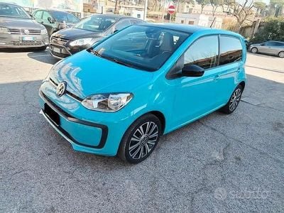 Usata VW up! 2020 Blu Utilitaria