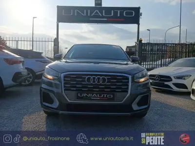 Usata Audi Q2 Sport 116 CV (85 kW) 2017 Argento SUV
