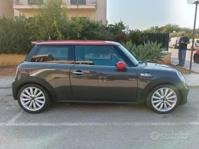 Usata Mini Cooper 211 CV (155 kW) 2011 Grigio Utilitaria