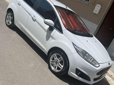 Bianco Usata 2015 Ford Fiesta Titanium Utilitaria | 4500 € (Ottimo prezzo)